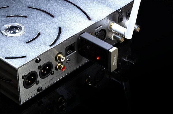 Telos Audio Design�åƥ��� USB�����ƥ��֥Υ�������󥻥顼 MACRO-Q