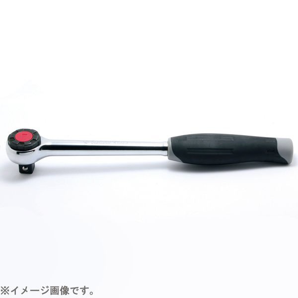 ●ラチェットヘッド部のマークと刻印により、回転方向が一目でわかります。●コンパクトなヘッド部で狭い所での作業に最適です。■品番： 4752J■D（mm）： 35■T（mm）： 38.8■H（mm）： 24.5■L（mm）： 250■重量（g）： 470■仕様： L/R回転方向表示/45歯