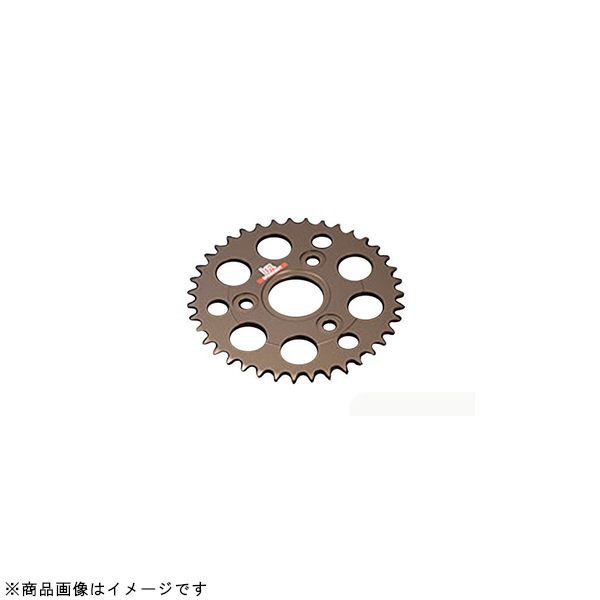●アルミスプロケットに必要な性能を「精度、強度、耐摩耗性」ととらえ、それぞれに最適かつ最高水準の加工技術、材料、表面処理方法を採用。アルミスプロケットの常識や概念をくつがえすクオリティとパフォーマンスを約束します。●アイエスエーは特注の部材を使用しています。●測定限界に迫る「高精度」アイエスエーは独自の同芯加工で真円に限りなく近い回転を実現しています。●アルミスプロケットの常識をくつがえす「耐摩耗性」アイエスエーのアルミスプロケットは数あるブランド製品と比べ圧倒的な耐摩耗性を実現。※車種別適合品はメーカーHPでご確認ください。●適合車種： RS125（1987〜） ■品番： 1180■サイズ： 415■歯数： 42T