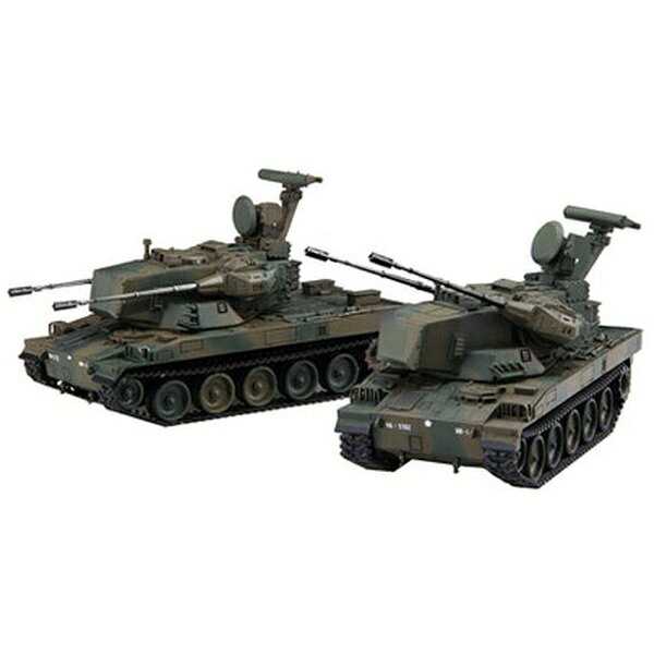 1/72スケールで初の製品化。完全新金型で大型スケールに迫る形状再現性に注目！1/72スケールで手軽に作ってコレクションにも最適なシリーズ。本製品の87式自走高射機関砲から1/72シリーズは大きくクオリティ/仕様が向上します！これまで省略されがちの溶接痕や滑り止め面など1/48や1/35に劣らない細密表現設計へ、1/72新スタンダードに進化します。前照灯やペリスコープ、赤外線暗視装置などの部分はパーツを透明化します。付属するデカールは所属部隊や車両番号などの考証も行き届いた内容で実際に配備されている車両を収録しています。■ 作りやすく、精密な再現性を砲塔はスライド金型を用いた一体成型です。部品点数は109点で最小限にまとめつつ、再現性を重視すべき部分は別体パーツとしています。車体の上側面および底面には実物にある溶接痕や滑り止め部分を的確に表現しています。■ 実車を的確に立体化した完全新規設計35ミリ砲身のテーパー角、最大豊隆部分の位置など特徴を1/72では微細ながらも盛り込みプラパーツ化。発発（発煙弾発射機）は前期型の3連タイプ、後期型の4連タイプが選択可能です。履帯は観閲式などでみられるゴムパッド付を再現しています。レーザー測遠機や赤外線暗視装置は透明パーツ化。前照灯およびペリスコープは透明パーツ化。車体底面には操縦士非常脱出口や溶接痕など省略されがちな意匠も再現しています。車体後部の牽引ワイヤーは塗装を考慮し別パーツとしています。■ 付属デカールがマニアックな内容に車両番号、所属表記や部隊マークなど基本的な表記は「2高特」「7高連」「高射学校」「武器学校」と全部隊を網羅しています。さらに高射学校の独特な二桁番号、千歳のC経路ジオラマを作りたくなる公道走行時の「追越注意」表記などを収録しています。各駐屯地で観閲行進時に隊旗が掲げられた車両や、過去に特徴あるマーキングがされた車両を発発3/4連搭載車均等に収録しています。