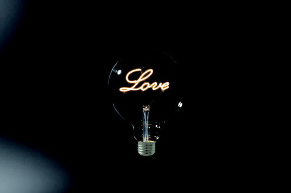東京メタル｜TOME インテリアLED電球　LOVE　E26 LDG4LOVE-TM [E26 /電球色]