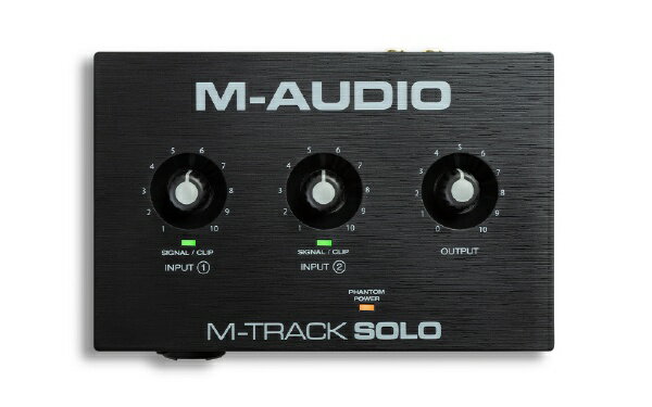 M-TRACK SOLOクリスタルプリアンプ内蔵コンボ入力、ファンタム電源、インストゥルメント入力端子搭載48KHz、2チャンネルUSBオーディオインターフェース■クリアな音質を可能にするコンパクトなオーディオインターフェースM-Track Soloは同クラス中でもポータブルなオーディオインターフェースです。コンパクトでシンプルなデザインに加え、16-bit/48 kHzでの高解像度レコーディングを実現。Mac/PC/iOSデバイスでの音楽制作に最適です。あらゆるオーディオソースのレコーディングに対応。ファンタム電源付きクリスタルプリアンプを内蔵したコンボ入力を搭載し、様々なマイクからのレコーディングにも対応可能です。また、電子ピアノややドラムマシーンなどの外部1/4インチステレオ出力デバイスや、ギター/ベースなどのダイレクト入力用に、切り替え可能なLine/インストゥルメント入力端子を搭載しています。外部電源アダプターを必要としない USBバスパワー駆動で可搬性にも優れ、レコーディングする場所を選びません。M-Track Soloとラップトップさえあれば、podcastや楽曲製作、ミキシングがどこでも行えます。■ヘッドホンでのダイレクトモニタリング1/4インチヘッドホン端子とRCAメイン出力端子の両方で、マイク/Line/インストゥルメント入力を遅延のないゼロレイテンシーでモニタリングすることが可能です。 また、USB/Directスイッチを切り替えれば、ダイレクト入力とコンピュータ上で使用するソフトウェアの音量バランス調整ができます。これらの機能を駆使することで、作成中のプロジェクトに追加する新たなパートのレコーディングも簡単に行えます。■すぐにでもレコーディングが開始できるすぐにレコーディングを開始できる2種類の優れたDAWソフトウェア (Pro Tools First M-Audio Edition、 MPC Beats)を付属しており、Mac/PCでのPodcast、音楽制作も簡単です。■20種類のAVID製エフェクトPodcast、ギターのレコーディングや音楽制作に役に立つソフトウェアを付属しており、ProToolsで有名なAVID製の20のエフェクトプラグインもその一つです。この多様なコレクションには、リバーブ、イコライザー、ディレイ、フィルターなど、クリエイティブな制作、ミキシング、マスタリングに必要なすべてが揃っています。■ワールドクラスのバーチャル・インストゥルメント：Xpand!2AIR Music Tech製のXpand!2はシンセ、ストリングス、パーカッション、オルガン、ピアノのサウンドなどを簡単に作成できる優れたサウンドのシンセプラグインです。Air Music TechのエキスパートサウンドデザインチームがウェーブテーブルやFMシンセサイザー、サンプルなどあらゆるものを駆使して設計。Xpand！2のサウンドプリセットを使用すれば、すぐにオリジナルのパッチの作成することもできます。■Eleven Lite guitar ampプラグインひらめいたギターリフをプロジェクトに取り込むのに最適なEleven Lite guitar ampプラグインはモダンからビンテージまで、あらゆるアンプやキャビネットを再現したプラグインを使用することでクリーンなサウンドからラウドでアグレッシブなサウンドまでレコーディングに応じた様々なサウンドを表現することができます。■Crystalプリアンプ、優れたA/DコンバーターとプレミアムコンポーネントCrystalプリアンプはマイクからのサウンドをクリアかつ低ノイズでキャプチャします。また、M-Track Soloの優れたA/Dコンバーターは、演奏の繊細なニュアンスを捉えるダイナミックレンジを備え、16bit/48 kHzでの高解像度レコーディングを実現します。■特徴・2チャンネルのUSBオーディオインターフェース（mac/PC） ・クリスタルプリアンプ内蔵高音質コンボ入力x1 ・コンデンサーマイク用 +48Vファンタム電源・ギター/ベース用1/4インチ入力端子・電子ピアノやキーボードなどを接続可能なステレオLine入力・1/8インチヘッドホン出力端子/RCA出力端子でモニタリングも簡単・モニタリングソースを入力信号を切替えるUSB/Directスイッチ搭載・付属ソフトウェア - Pro Tools First M-Audio Edition、MPC Beats、AIR Music Tech Xpand!2、Eleven Light guitar ampプラグイン、20種類のAvidエフェクト