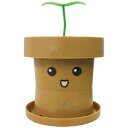 「Talking flower pot（トーキングフラワーポット）」は2種類のセンサーによって、近づいたり水をあげたりするたびにいろいろな言葉で話しかけてくれる楽しい植木鉢です。お部屋に置くだけで一緒に暮らす家族がふえたようなワクワク気分、生活を彩るカワイイライフスタイルグッズです。■人が近づくと話しかけてきます。人が前を横切ったり近づくたびにちがった言葉で話しかけてきます。（言葉の種類：9）■水をあげると大喜び！付属の霧吹きで霧をかけたり土に水をやるたび、ちがった言葉で話しかけてきます。（言葉の種類：11）■植木鉢として使用できます。※実際に植物を入れて使用する際はその植物の栽培方法に従ってください。