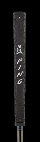 PING 2021標準装着グリップ。フラットな形状でフェース面を意識しやすい?やや硬めの手触りが特徴。?