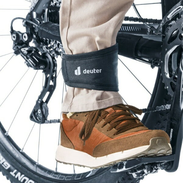 �ɥ�������Deuter �ѥ�ĥץ��ƥ�����(H8��W31cm/�֥�å�) D3291322