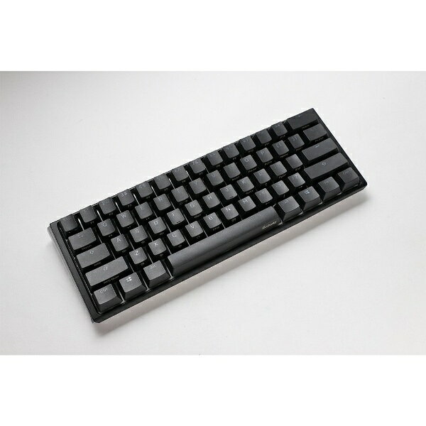 楽天ビック(ビックカメラ×楽天)の【エントリーで最大2万ポイント当たる｜8/23まで】 DUCKY｜ダッキー ゲーミングキーボード One 3 Mini 60% Classic(英語配列) ブラック / ホワイト dk-one3-classic-bw-rgb-mini-silver [有線 /英語配列 /メカニカル]｜アングル3