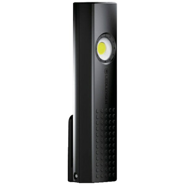 ■充電ケーブルはType-Cです。■クリップ付きです。■トップライト付き（100lm）です。■充電インジゲーター付きです。■・充電インジゲーター付き■充電ケーブルのタイプは「Type-C to Type-C」です。【仕様】・明るさ（lm）： 600・幅（mm）： 38・奥行（mm）： 27・高さ（mm）： 153・最大点灯時間（h）： 6・充電時間（時間）： 3.5・光源色： 白色・電源： 内蔵充電池・最大点灯時間： 6時間・保護等級： IP54【材質／仕上】・ポリカーボネート【セット内容／付属品】・充電ケーブル