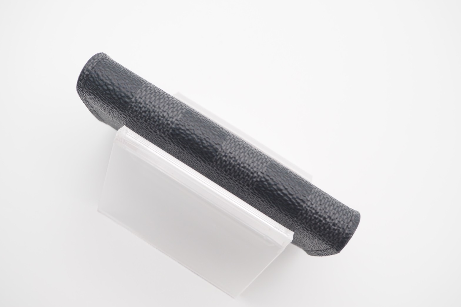 ☆安心の3大保証☆ABランク≪LOUISVUITTONルイヴィトン/二つ折りカードケース≫N63338ダミエグラフィットアンヴェロップカルトドゥヴィジットブラック美品送料無料【中古】