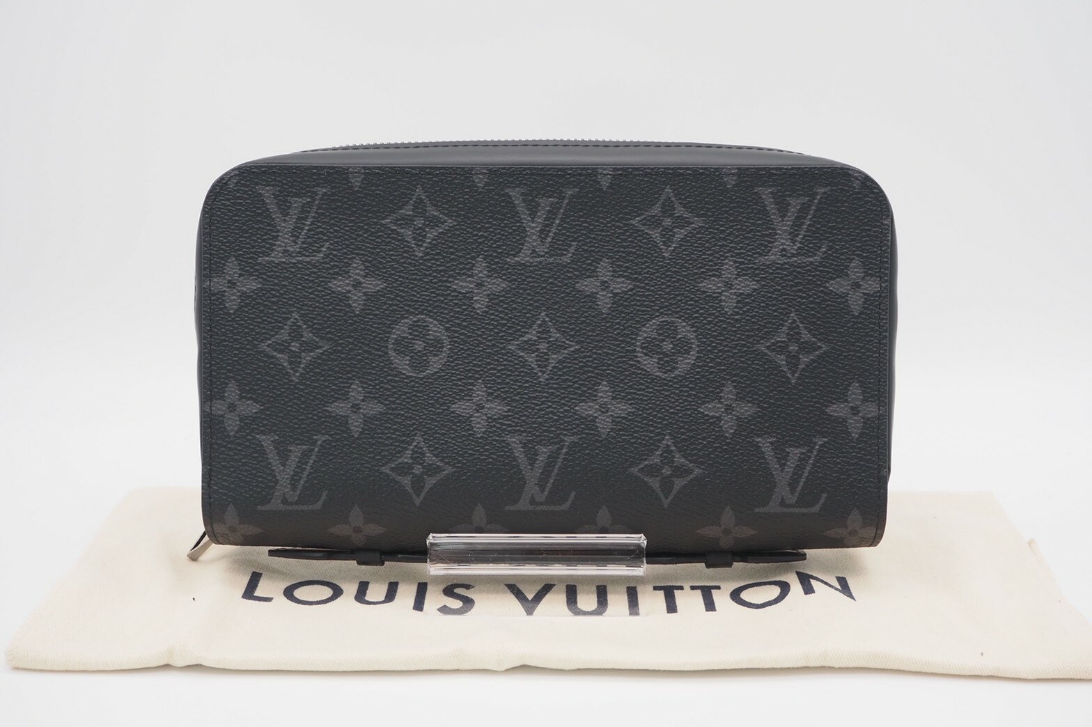 ☆安心の3大保証☆ Aランク ≪LOUIS VUITTON ルイヴィトン/ラウンドファスナー長財布≫ M61698 ジッピーXL モノグラム エクリプス ブラック グレー 極美品 送料無料【中古】