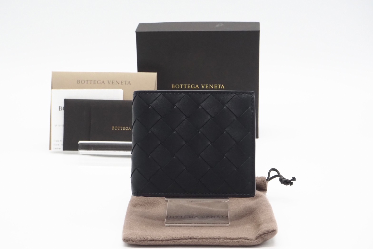 ☆安心の3大保証☆ Aランク ≪BOTTEGA VENETA ボッテガ ヴェネタ/二つ折り財布≫ 607477 イントレチャート 二つ折りウォレット ネイビー 極美品 送料無料【中古】