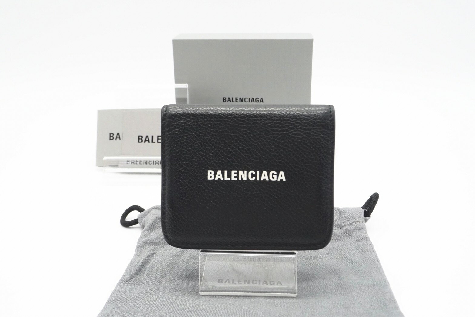 ☆安心の3大保証☆ Bランク ≪BALENCIAGA バレンシアガ/二つ折り財布≫ 594216 キャッシュ ミニウォレット ブラック ホワイト 黒 送料無料【中古】