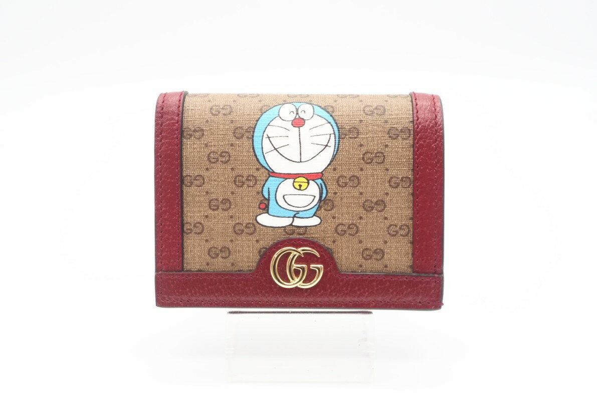 ☆安心の3大保証☆ Aランク ≪GUCCI グッチ/二つ折り財布≫ 647788 ミニGGスプリーム ドラえもん×グッチ カードケース コイン 紙幣入れ付き 送料無料【中古】