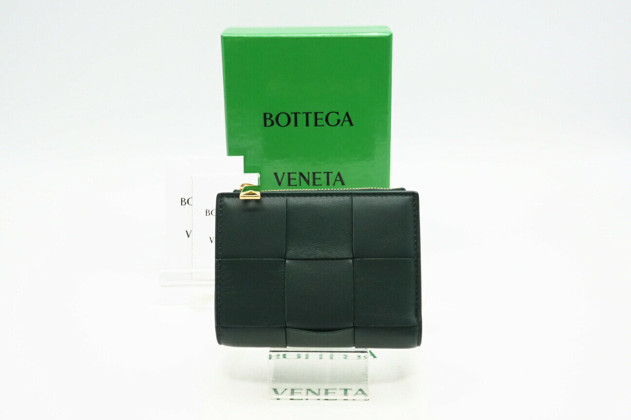 ☆安心の3大保証☆ Aランク ≪BOTTEGA VENETA ボッテガ ヴェネタ/二つ折り財布≫ 742698 スモール カセット 二つ折りファスナーウォレット グリーン【中古】