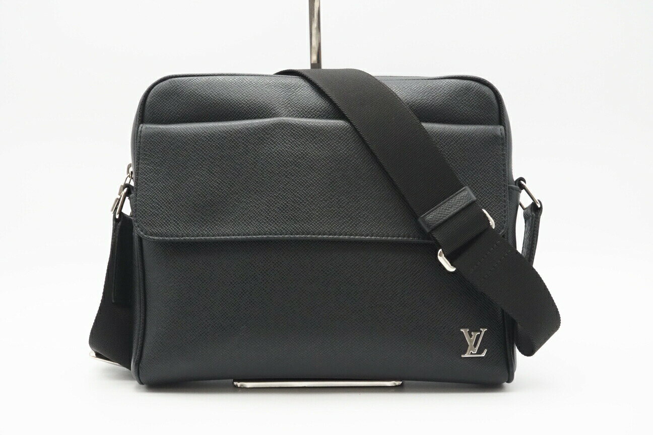 ☆安心の3大保証☆ Bランク ≪LOUIS VUITTON ルイ ヴィトン/ショルダーバッグ≫ M30260 タイガ アレックス メッセンジャー ノワール ブラック 送料無料【中古】