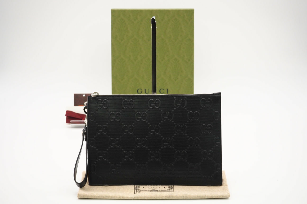 ☆安心の3大保証☆ Aランク ≪GUCCI グッチ/クラッチバッグ≫ 625569 GGエンボス レザー ロゴマーク 黒 ブラック メンズ 極美品 送料無料【中古】