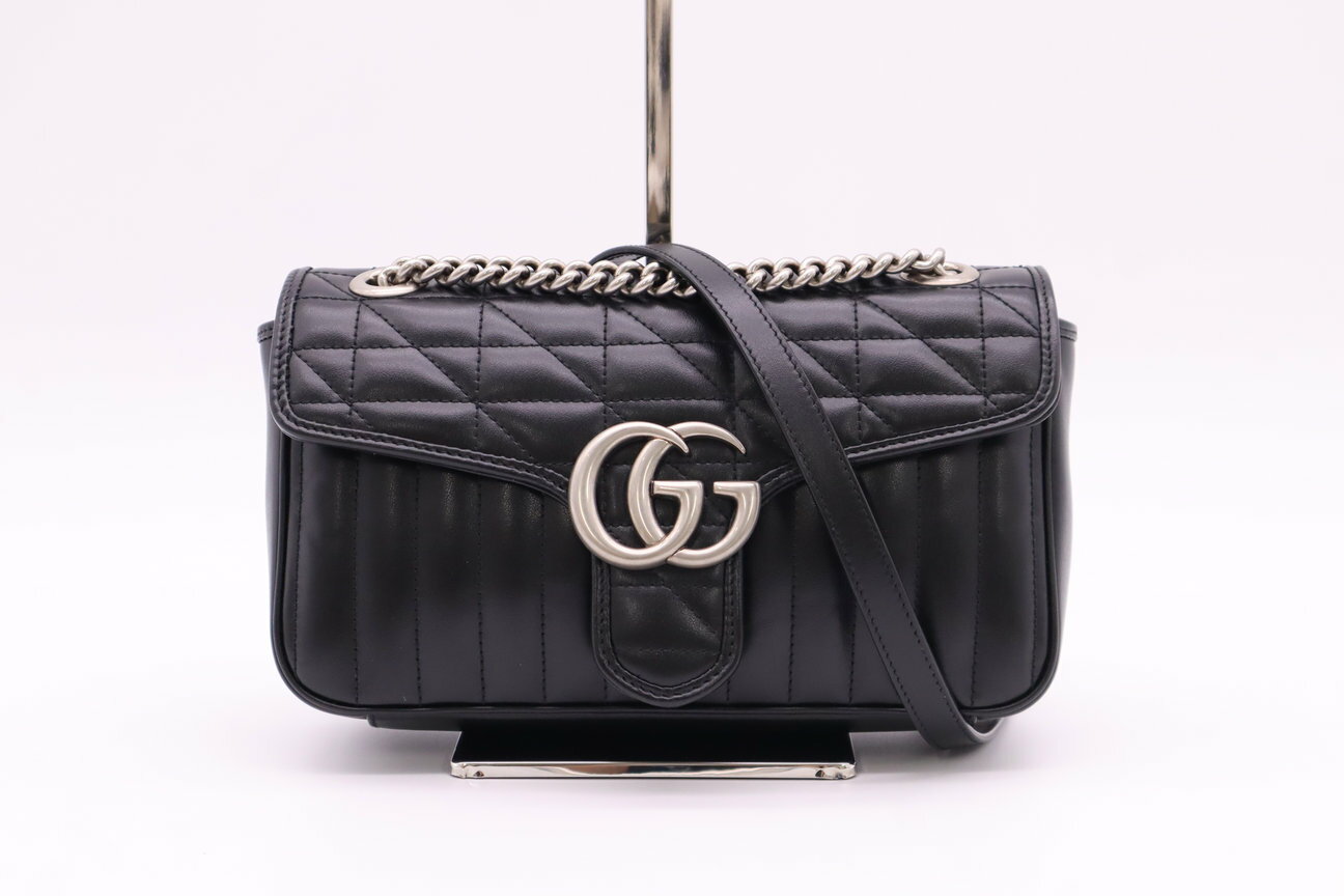 GUCCI GGマーモント ミディアムショルダーバッグ キルティング