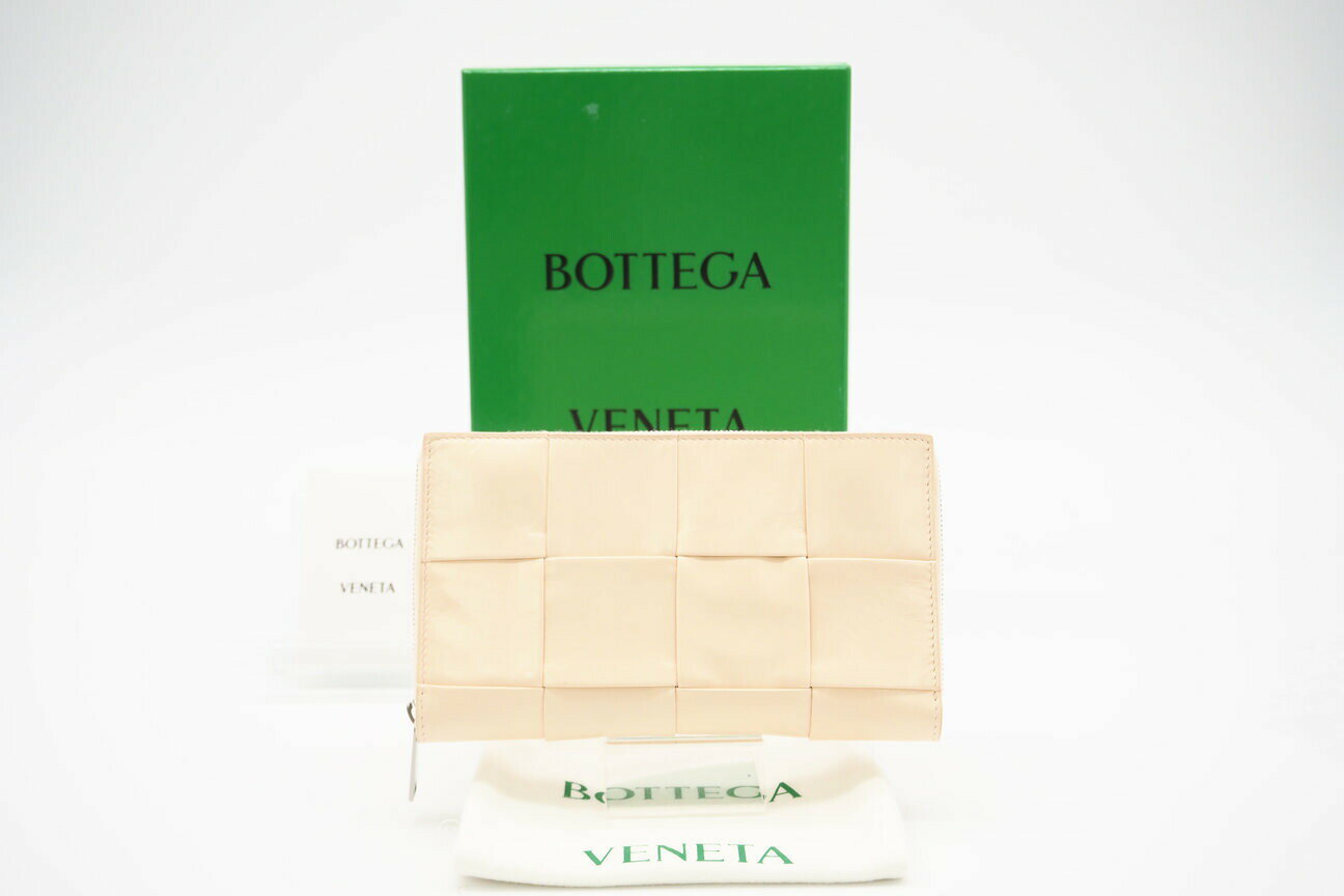 ★3日以内返品可★ 美品 BOTTEGAVENETA ボッテガヴェネタ イントレチャート大 カセット レザー ラウンドジップウォレット 690945 長財布 ベージュ レザー レディース【中古】