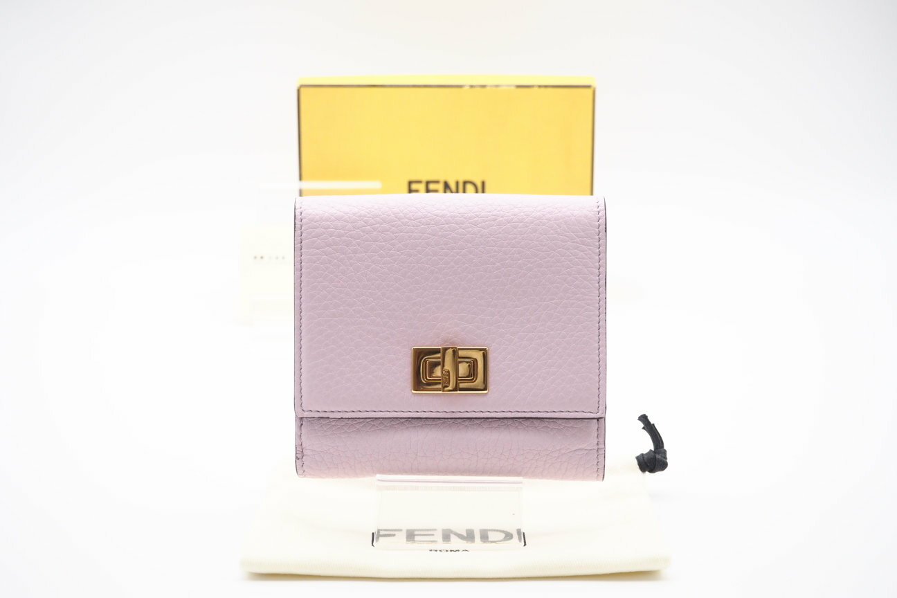 楽天市場】fendi 財布 二つ折り ピンクの通販