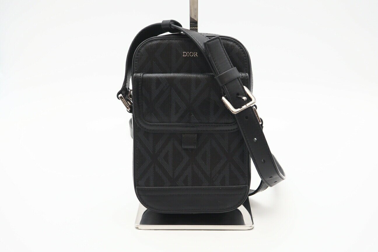 CHRISTIAN DIOR - ★3日以内返品可★ 美品 Dior ディオール CDダイヤモンド バーティカルポーチ 2ESCA415CDP ショルダーバッグ ブラック グレー コーティングキャンバス メンズ【中古】