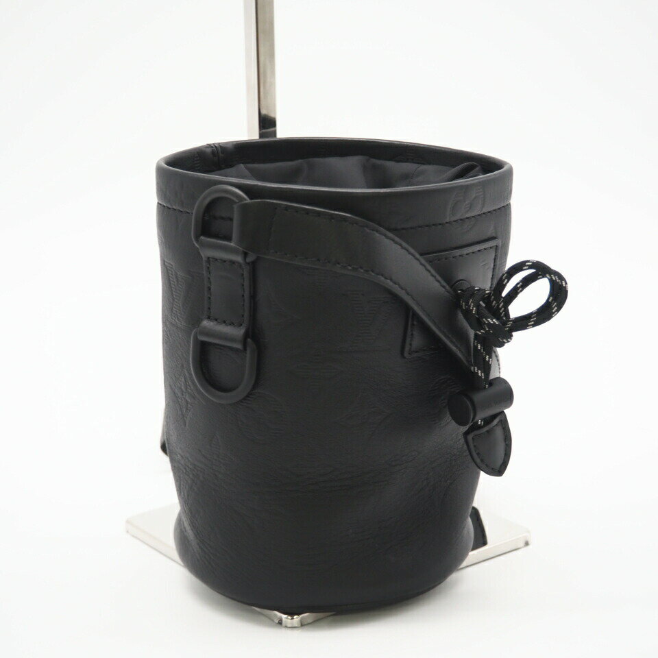 Rakuten - ★3日以内返品可★ LOUIS VUITTON ルイ・ヴィトン シャドウ チョーク ナノ M44628 ショルダーバッグ ブラック カーフレザー レディース【中古】