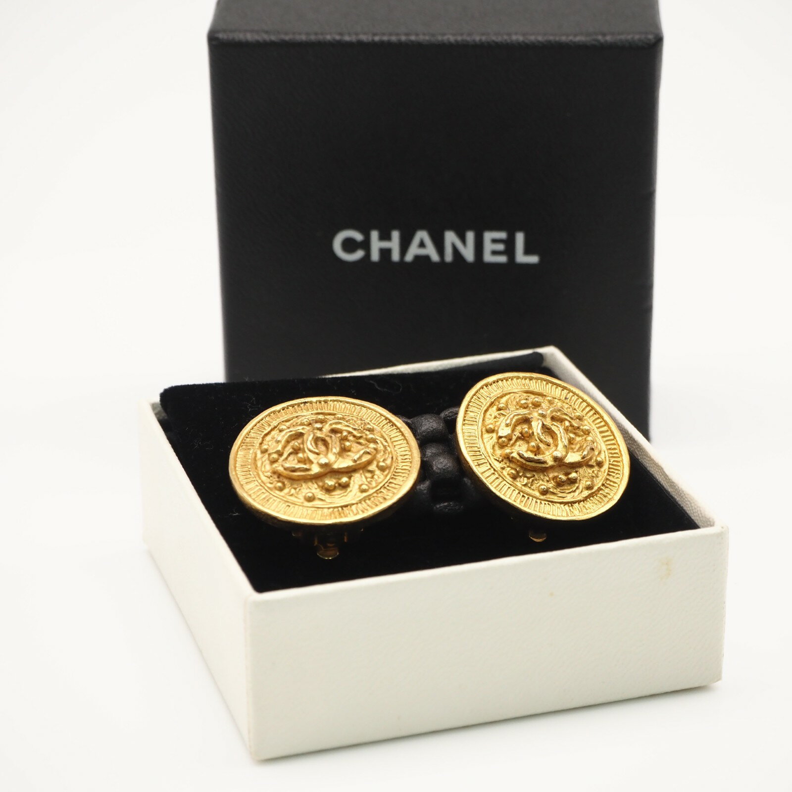 乐天商城 - ★3日以内返品可★ 美品 CHANEL シャネル ココマーク ヴィンテージ イヤリング GP - イヤリング ゴールド GP レディース【中古】