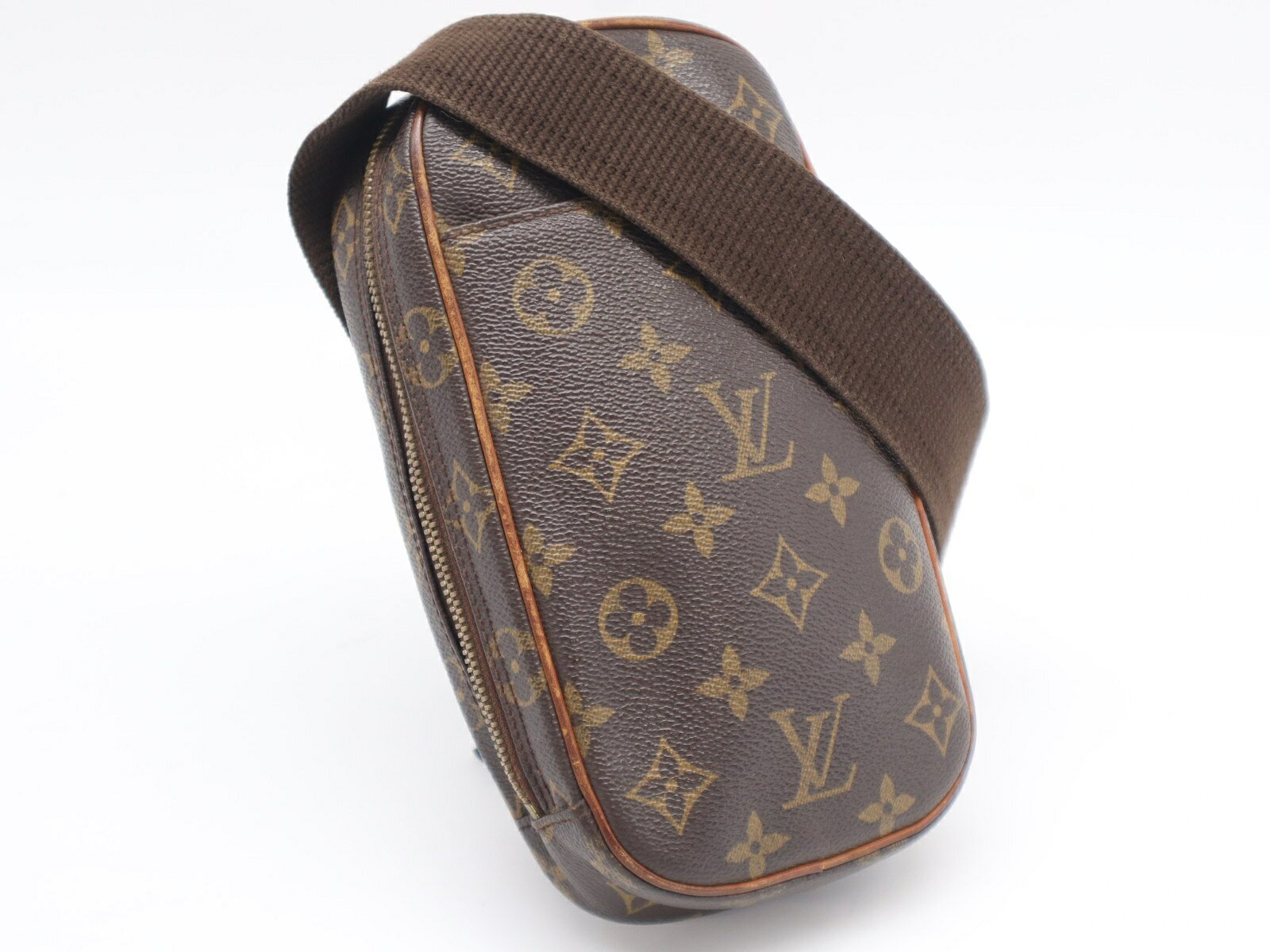 C, D, T, R, W - ★3日以内返品可★ LOUIS VUITTON ルイ・ヴィトン モノグラム キャンバス ポシェット ガンジュ M51870 ショルダーバッグ ブラウン コーティングキャンバス レザー メンズ【中古】