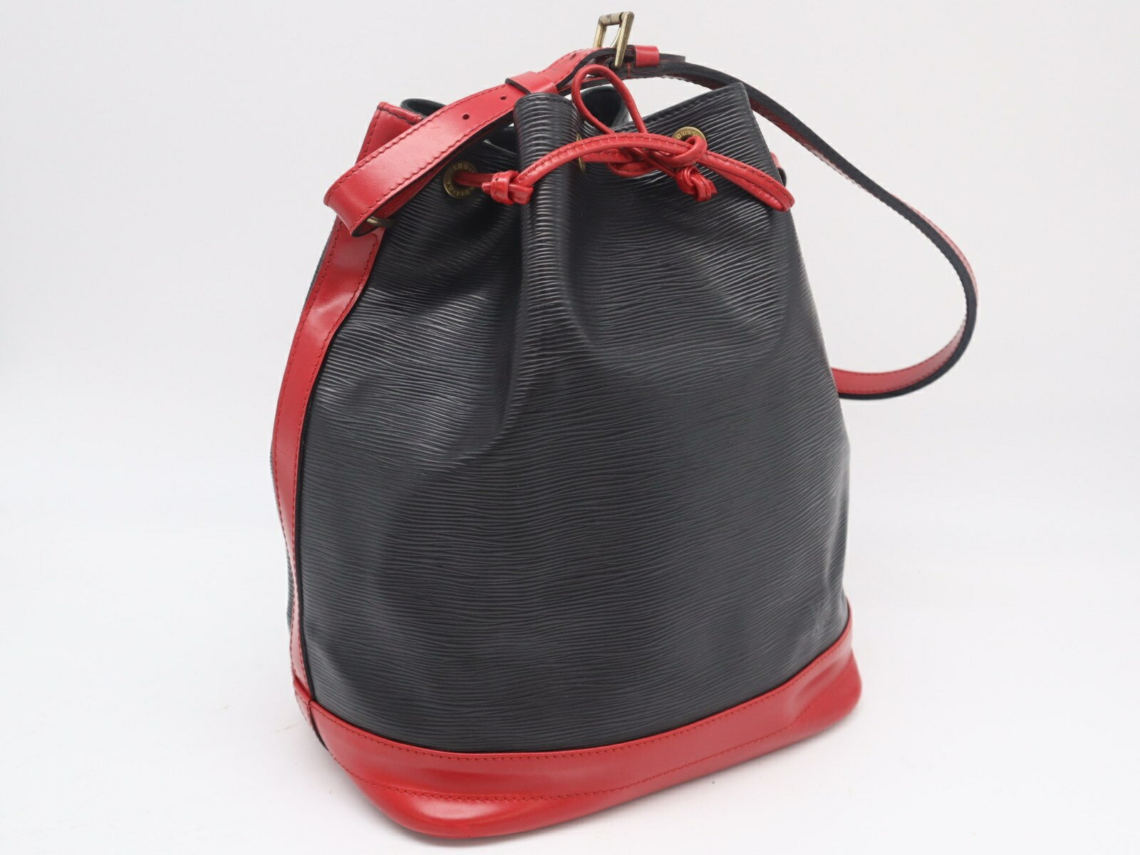 Rakuten - ★3日以内返品可★ LOUIS VUITTON ルイ・ヴィトン エピ ノエ ノワール カスティリアンレッド M44017 ショルダーバッグ ブラック レッド レザー レディース【中古】