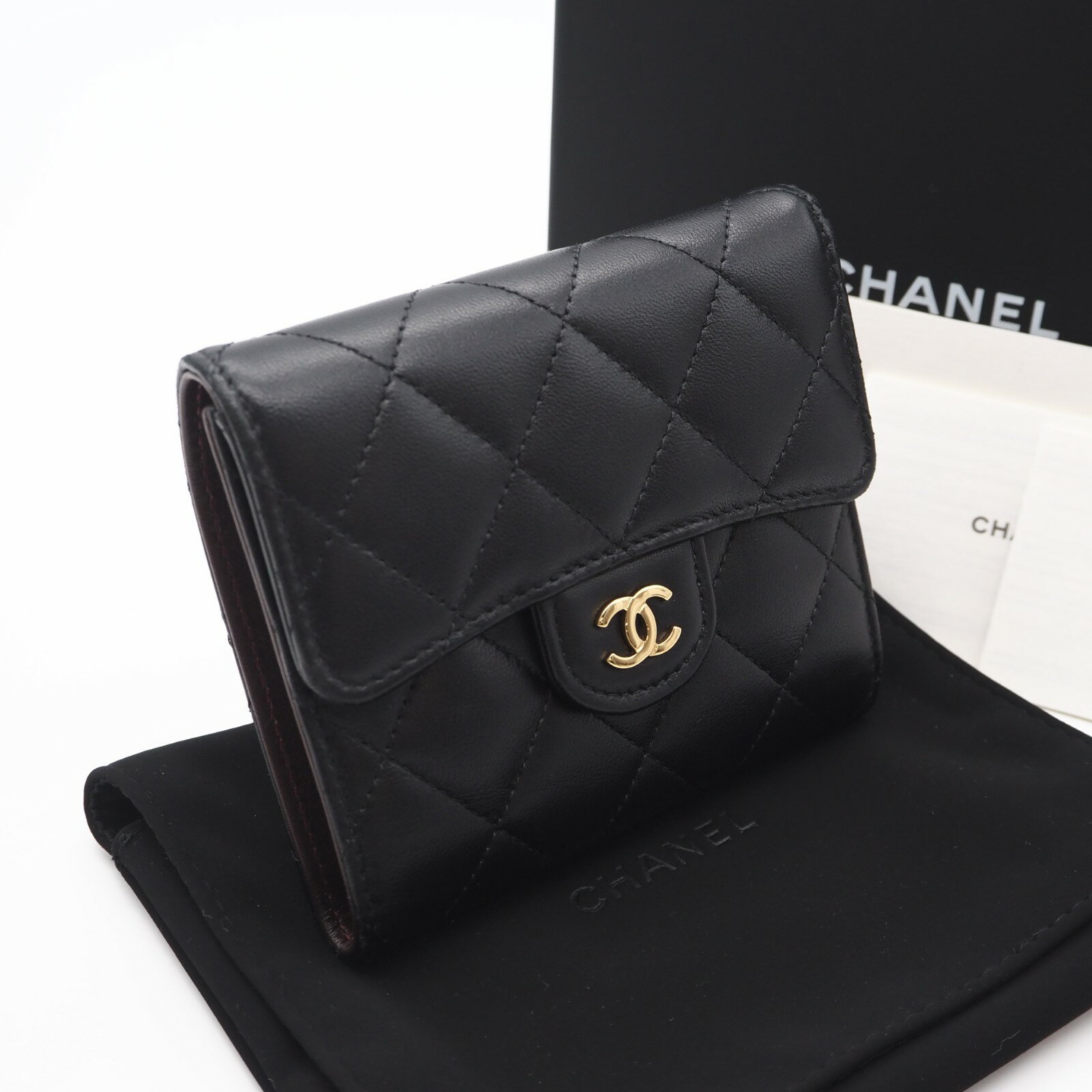 ♡CHANEL・スモールフラップウォレット♡未使用 ☆人気【 CHANEL 】クラシック スモール フラップ ウォレット (CHANEL