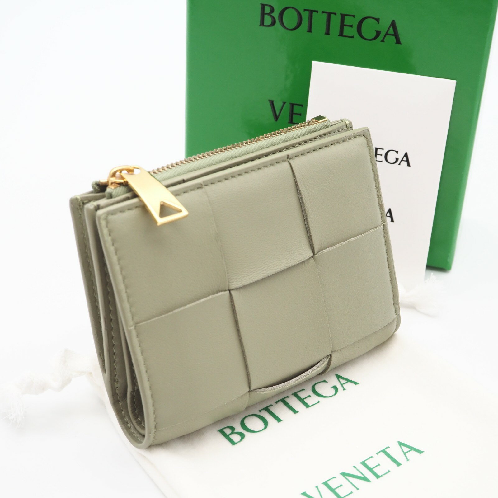 ★3日以内返品可★ 極美品 BOTTEGAVENETA ボッテガヴェネタ カセット スモール 二つ折りウォレット トラバーチン 742698 二つ折り財布 ベージュ ラムスキン レディース【中古】