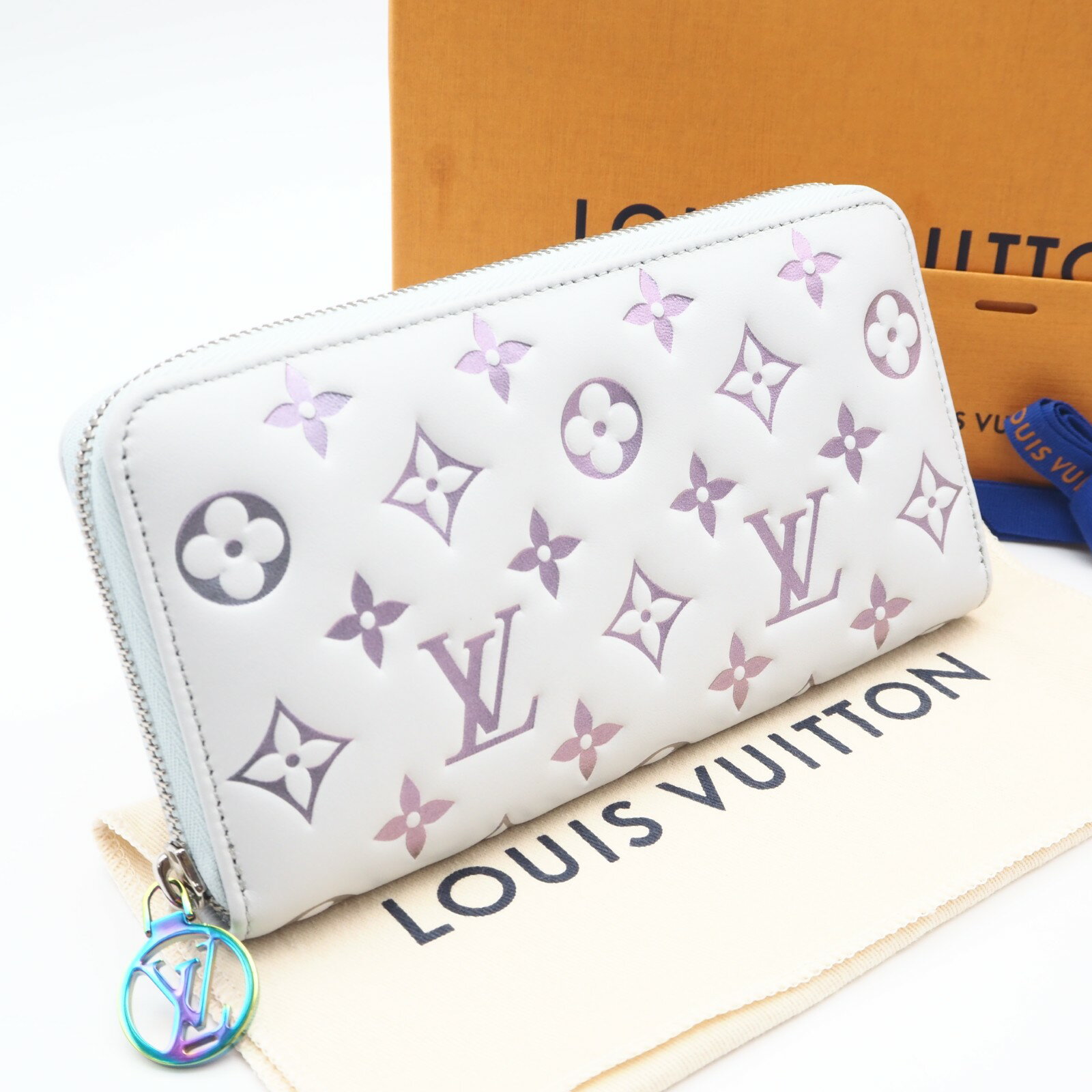 乐天商城 - ★3日以内返品可★ 未使用 LOUIS VUITTON ルイ・ヴィトン クッサン ジッピーウォレット M82792 長財布 ブルー マルチカラー ラムスキン レディース【中古】