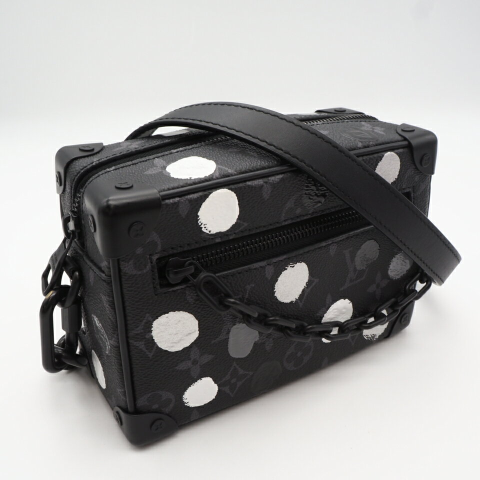 Rakuten - ★3日以内返品可★ 美品 LOUIS VUITTON ルイ・ヴィトン モノグラム エクリプス LV×YK ミニ ソフトトランク M81936 ショルダーバッグ ブラック ホワイト シルバー レザー レディース【中古】