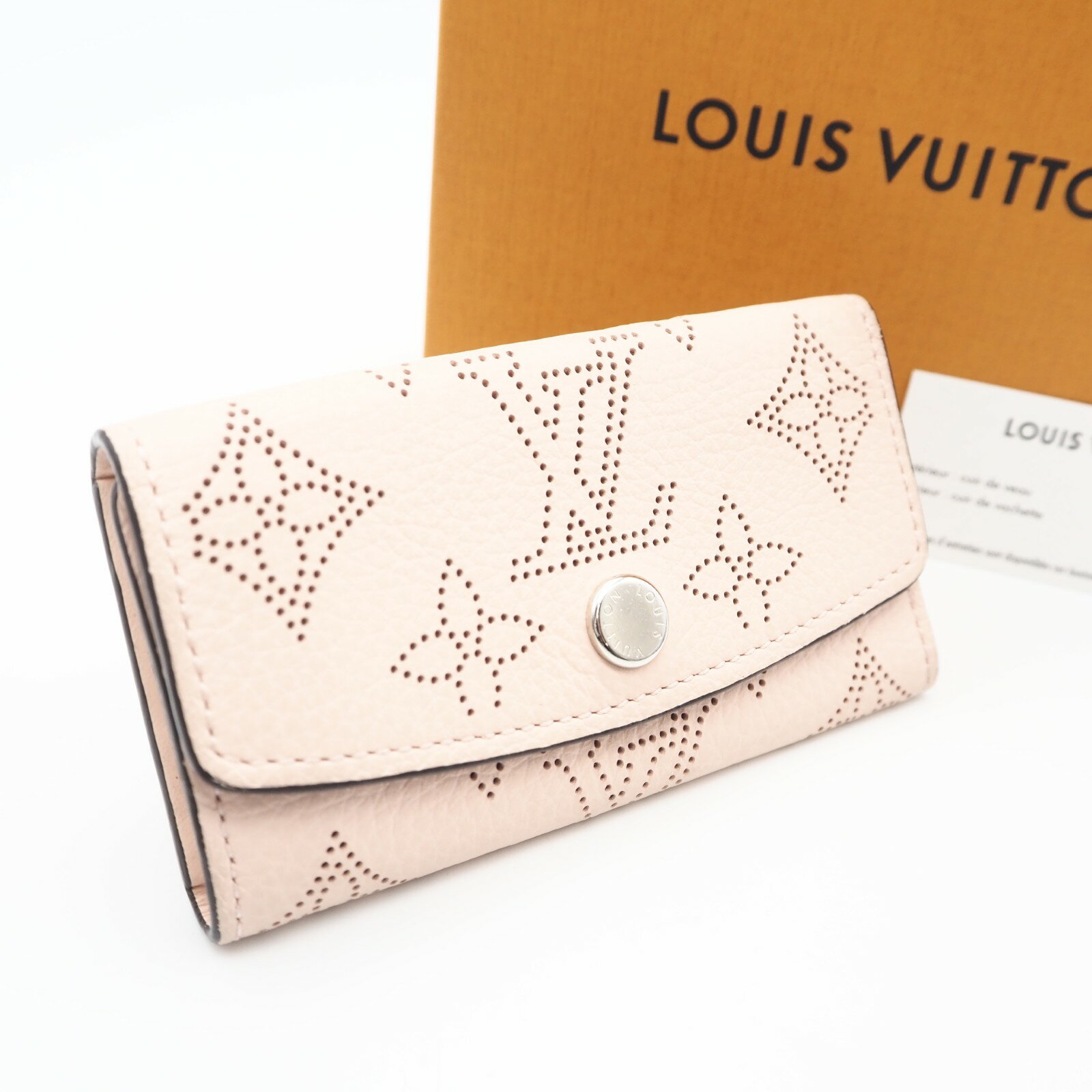 LOUIS VUITTON - ★3日以内返品可★ LOUIS VUITTON ルイ・ヴィトン マヒナ ミュルティクレ4 マグノリア M64056 キーケース ピンク カーフレザー レディース【中古】