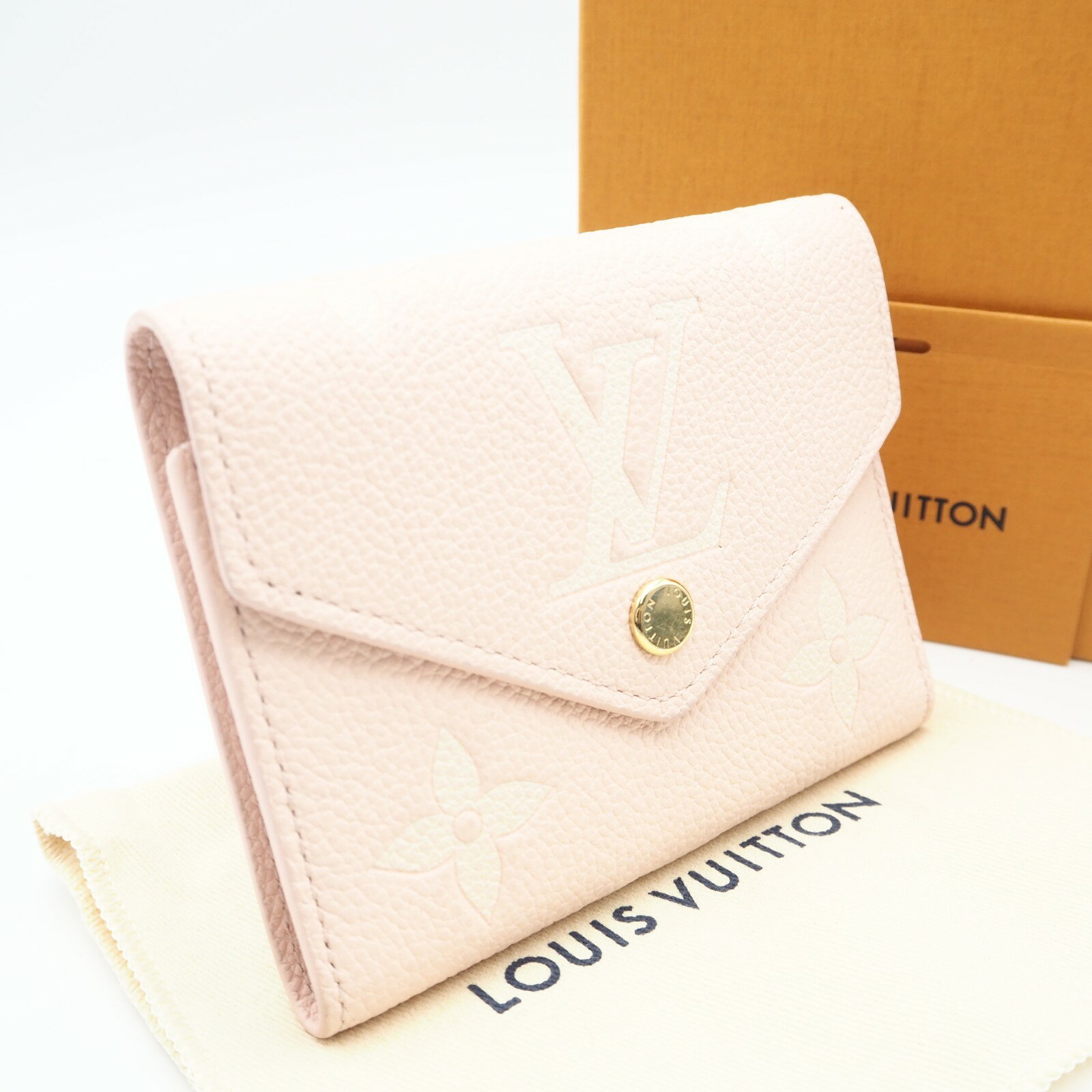 完売品 新品⭐️ルイヴィトン アンプラント ブロデリー クレア ピンク系 刺繍 楽天市場】モノグラム アンプラント ヴィトン（カラーピンク