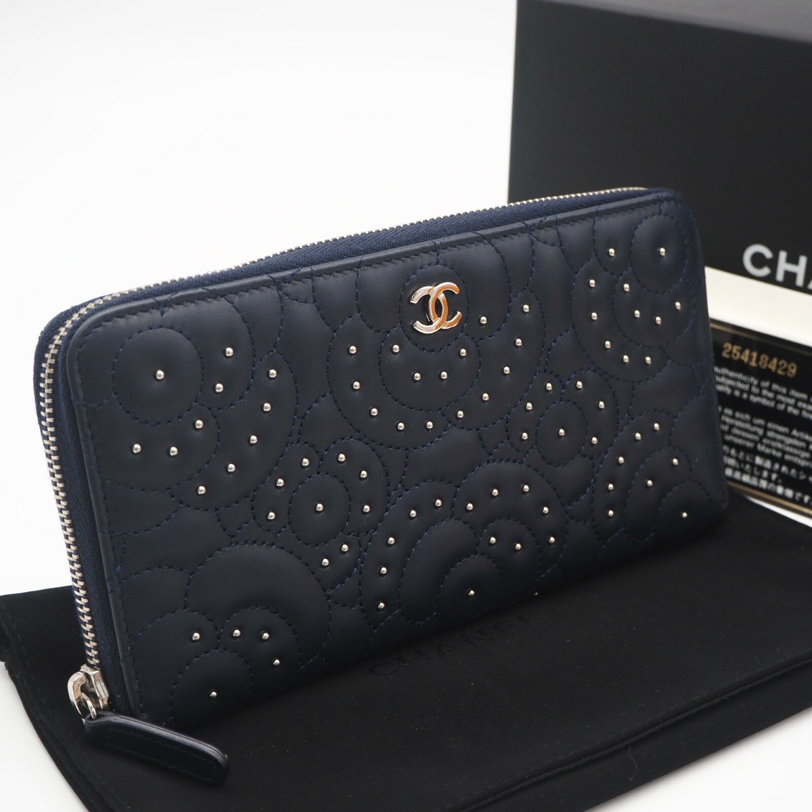 CHANEL カメリア ラウンドファスナー長財布 シャネルカメリア ラウンドファスナー長財布 黒 レディース レザー 長