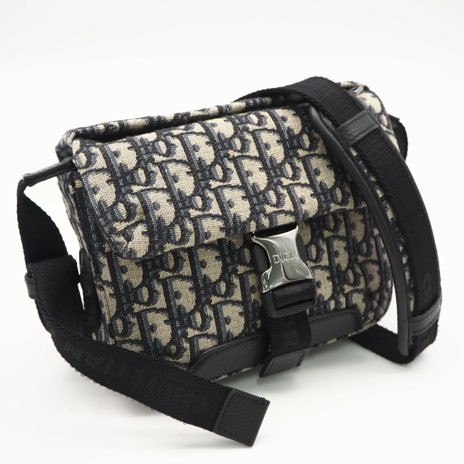 Rakuten - ★3日以内返品可★ 美品 Dior ディオール ディオール オブリーク ジャカード エクスプローラー メッセンジャーバッグ 2ESWS001YKY 27EU ショルダーバッグ ネイビー ベージュ キャンバス レディース【中古】