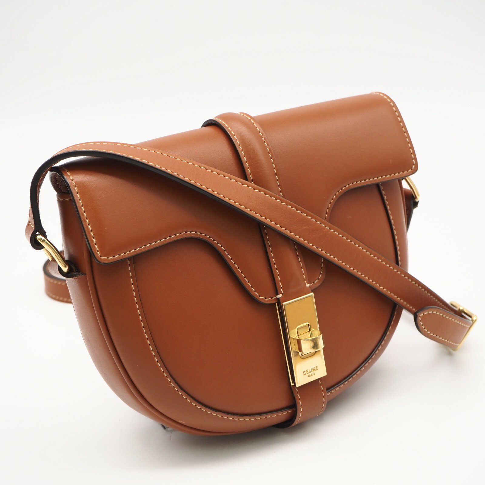 Rakuten - ★3日以内返品可★ 美品 CELINE セリーヌ カーフスキン 16セーズ ブザス スモール タン 188013BO2 ショルダーバッグ ブラウン カーフレザー レディース【中古】