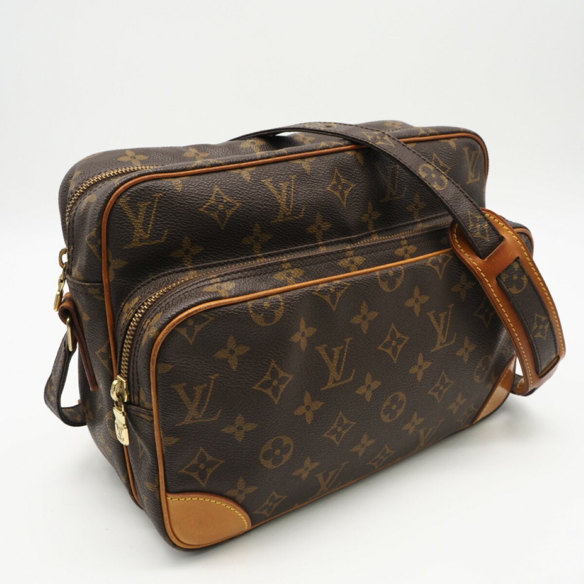樂天商城 - ★3日以内返品可★ LOUIS VUITTON ルイ・ヴィトン モノグラム ナイル M45244 ショルダーバッグ ブラック コーティングキャンバス レザー レディース【中古】
