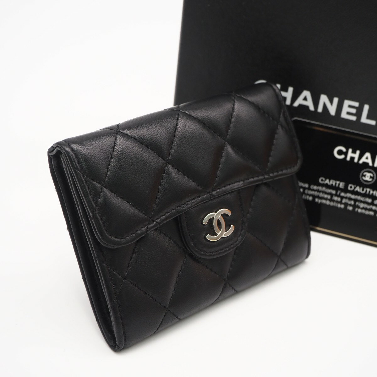 Rakuten - ★3日以内返品可★ 美品 CHANEL シャネル マトラッセ カードケース A31504 カードケース ブラック ラムスキン レディース【中古】
