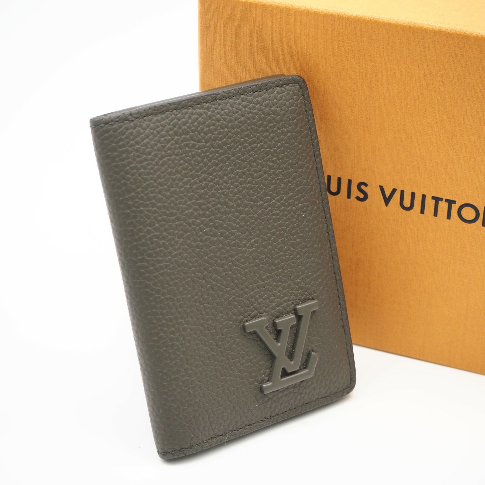 乐天商城 - ★3日以内返品可★ 美品 LOUIS VUITTON ルイ・ヴィトン LVアエログラム オーガナイザードゥポッシュ M82277 カードケース カーキ カウハイド メンズ【中古】