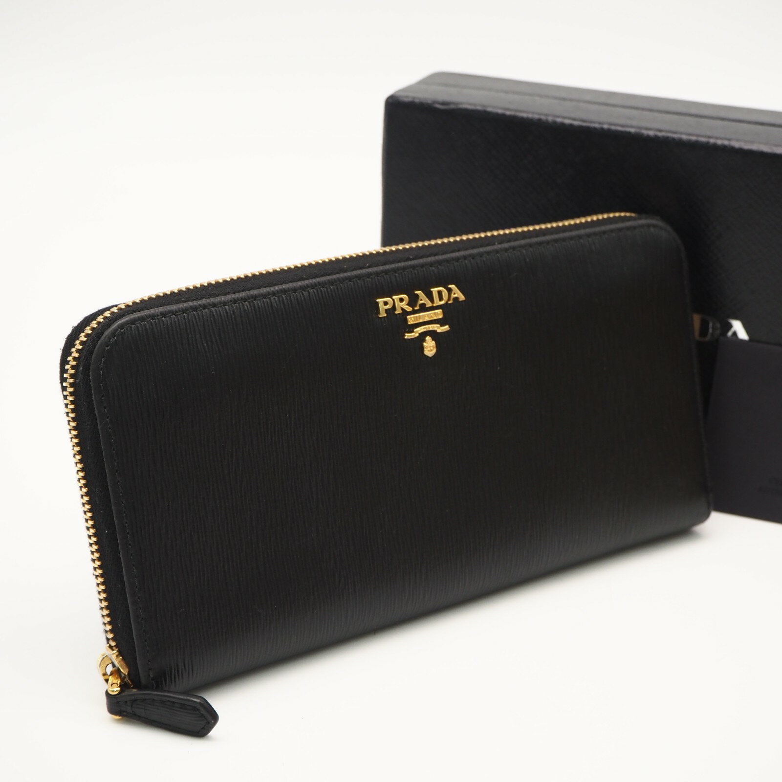 樂天商城 - ★3日以内返品可★ 美品 PRADA プラダ サフィアーノメタル ラウンドファスナー長財布 1ML506 長財布 ブラック【中古】