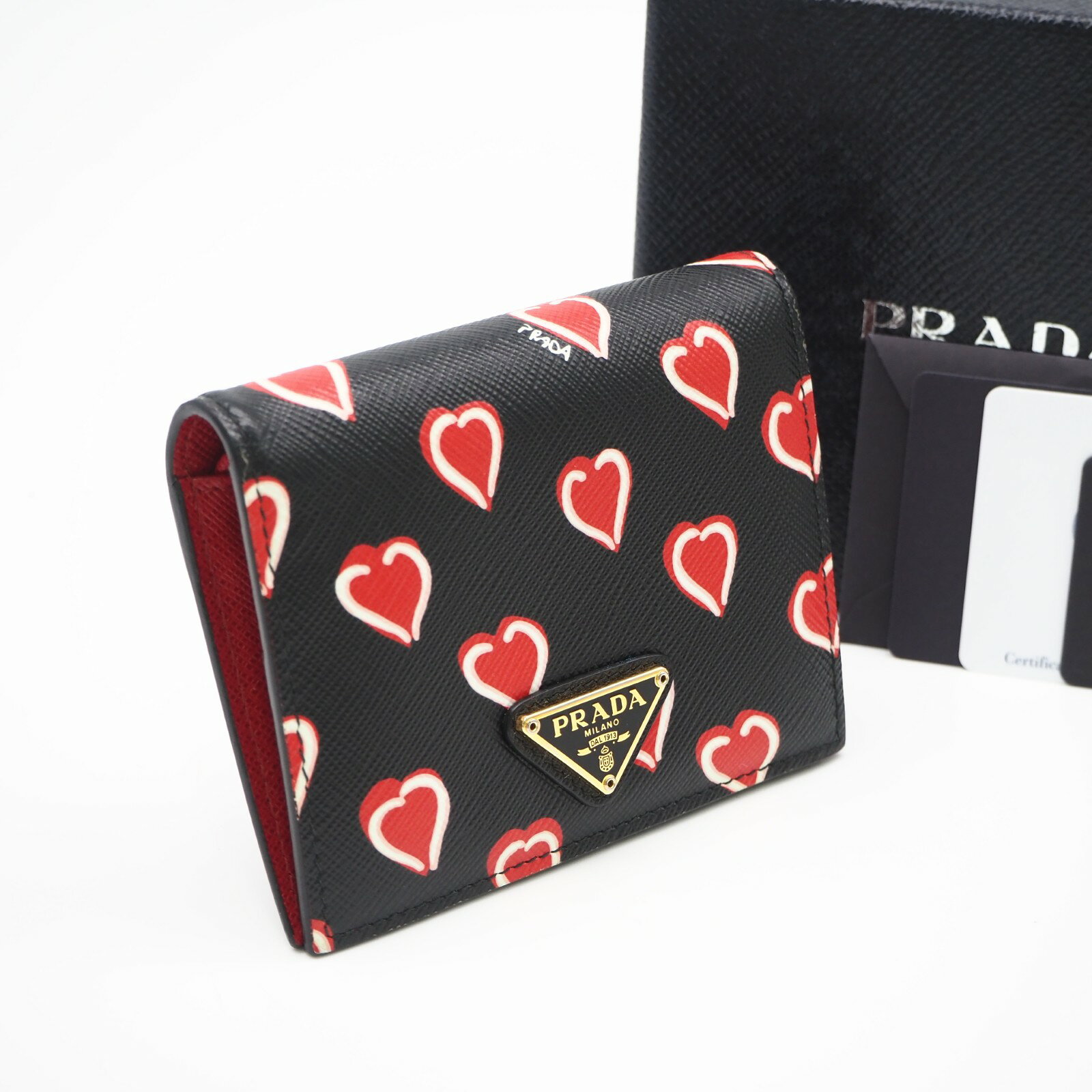 楽天市場】prada 財布 サフィアーノ ブラック×レッドの通販