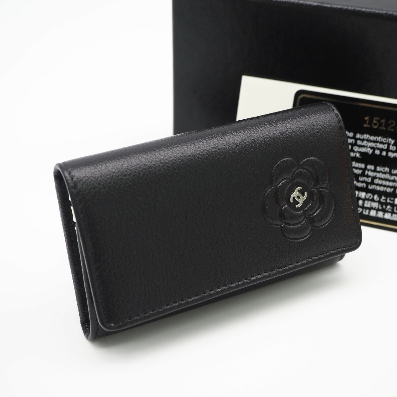 ★3日以内返品可★ 未使用 CHANEL シャネル カーフスキン バタフライカメリア キーケース A46505 キーケース ブラック カーフレザー レディース【中古】