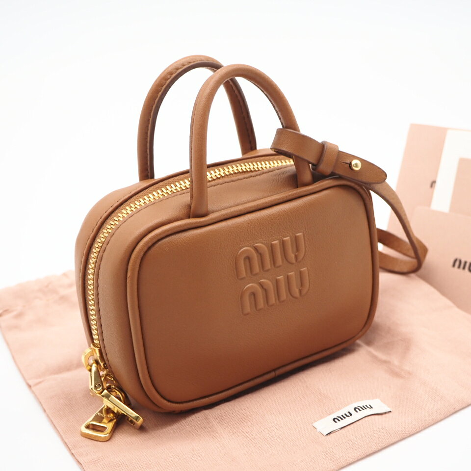 ★3日以内返品可★ 極美品 MIUMIU ミュウミュウ ロゴ バッグチャーム マイクロバッグ 5NR036 その他ファッション雑貨 ブラウン カーフレザー レディース【中古】