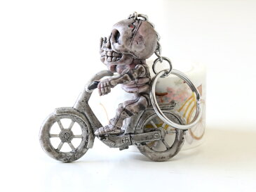 キモカワ!キーホルダー 自転車 鍵/クリスマス 飾り キーリング メンズ スカル/ドクロ スカル かわいい 自転車キーホルダー/髑髏 ロック ガイコツ キーリング☆ロードバイク 自転車 ツールドフランス 観戦 グッズ 好き