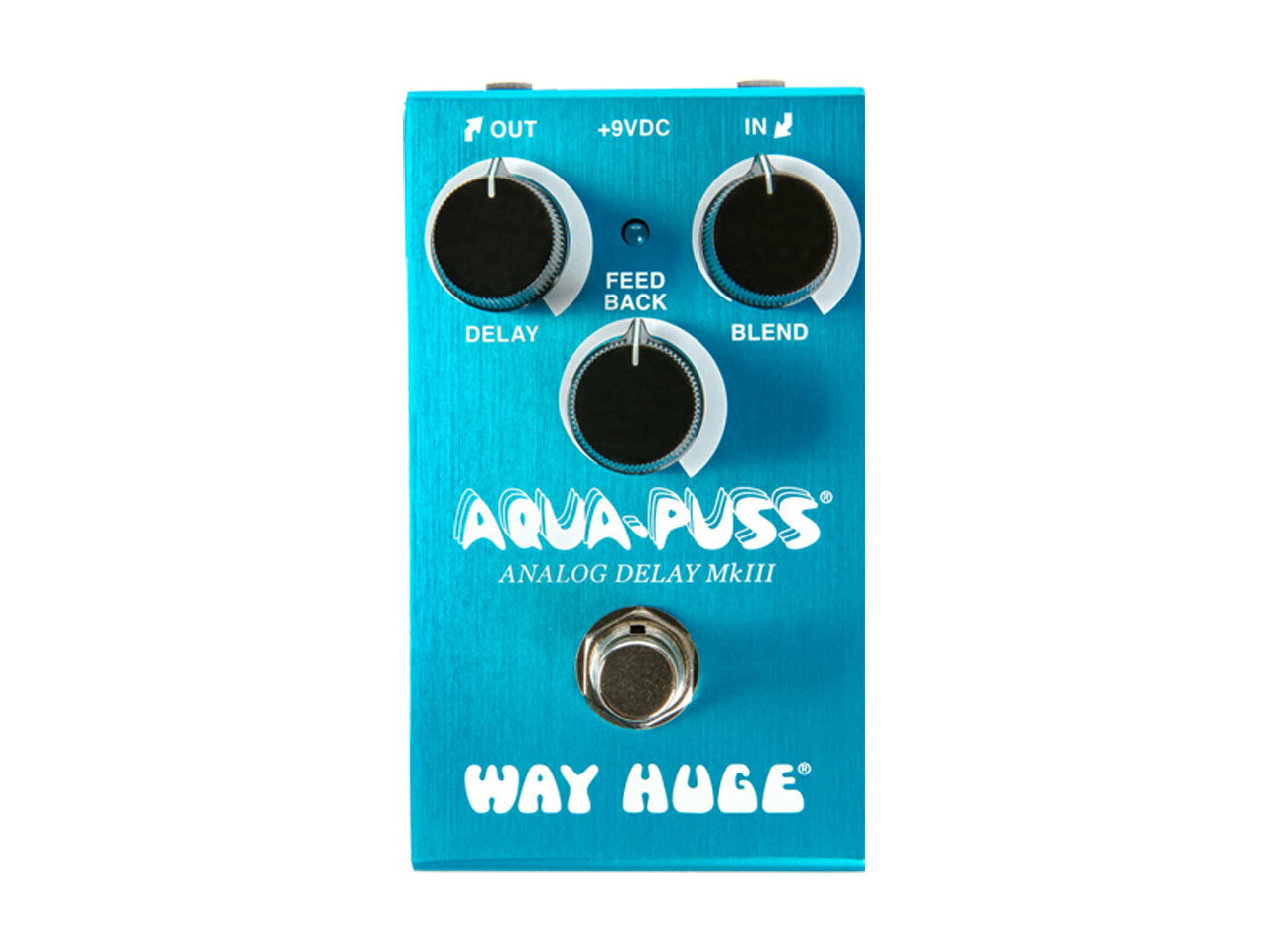 Way Huge SMALLS AQUA-PUSS ANALOG DELAY シンプルな操作性と明るくギラッとしたディレイ音が好評を得ている、WHE701 AQUA-PUSS&#8482; ANALOG DELAYがペダルボードに組み込みやすいコンパクトな新筐体”Way Huge Smalls”シリーズで新発売。 「DELAY」「FEEDBACK」「BLEND」の3ノブでシンプルながら幅広くセッティング可能です。 DELAY Timeは必要にして充分な20ms〜300ms。 AQUA-PUSS&#8482; ANALOG DELAYはロカビリーやカントリーにも相性が良く、音に厚みが欲しい場合に重宝するエフェクターとなっています。 ・WHE701 AQUA-PUSS&#8482; ANALOG DELAYと同じサウンドをよりコンパクトな新筐体で実現。 ・分厚いトーンとスラップバックディレイ。 ・完全アナログ仕様。 ・シンプルな3ノブ コントロール。 電源9V：006P/9V乾電池または9V AC/DCアダプター ※在庫切れの際は、お取り寄せにお時間をいただく場合がございます。