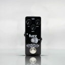 Fuzz)))は、ドゥーム、グリット、ドローン、スラッジなど、これまでに聴かれた最も偉大なトーンに敬意を表しながらも、同時に独自のユニークで紛れもないFortinのキャラクターを保持しています。 Fuzz)))のコントロールは、スタンダード・ファズ・コントロール、アウトプット・ボリューム、そしてロー・エンドに厚みを加えるガース・コントロールの3つだけ。Fuzz)))は伝説的なファズとディストーションを1つの小さなパッケージに収めました。 このファズは、Fortinの伝説的なGirthコントロールを搭載した世界で唯一のペダルです。 これは通常のトーン・ポットではなく、ファズのベース・レベルをコントロールするものです。 そのサイズのため、DCインレット経由でしか電源を供給できませんが、DC9～24V（センター・ピンのマイナス）であれば、どんな電圧にも対応します。 最新のディスクリート・トランジスタ・ベース回路により、信頼性とパフォーマンスを実現しています。このペダルは、ベース・サウンドではモンスター級のサウンドを奏でます！ Control BYPASS：トゥルー・バイパス・フットスイッチ LEVEL：ペダルの出力を調整します。これを高くすると、信号が大きくなり、ペダルの入力をプッシュします。信号が大きくなり、アンプの入力を強くプッシュします。 GAIN：信号にかけるファズの量。 GIRTH：通常のトーン・コントロールではありません。今まで聞いたことのないような素晴らしいサウンドのファズが得られます！ 　 ■スペック 電源：DC 9-24Vセンターピンマイナス 外部アダプター/電源のみ 消費電力: 4mA (9V) ぺダル寸法 (W/D/H)：3.642” x 1.516” x 1.220” (93mm x 39mm x 31mm) 重量：250g ※別売パワーサプライの極性は必ずセンターマイナスを使用してください。 ※こちらの商品は【メーカーお取り寄せ】となります。 在庫切れの際は、お取り寄せにお時間をいただく場合がございます。