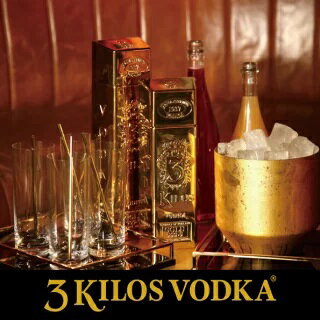 ウォッカ 3Kilos Vodka Gold 999.9 スリーキロスウォッカ 750ml