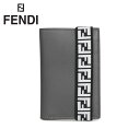 商品説明 【大人の遊び心漂うブランド FENDI】 フェンディのロゴ入りエラスティック付きスムースレザーカードホルダーです。背面にエンボスロゴが入っています。内側カードケース部分は、グレーとレッドの配色がアクセントとなっておしゃれな一品です。 ブランド名 / 商品名 FENDI フェンディ / CARD CASE SFD0131 カラー グレー：GRAY 素材 / 仕様 レザー 100% 開閉方法：伸縮クロージャー式 内側：札入れ×1 カード入れ×8 ポケット×2 生産国 ITALY サイズ 幅：10.2cm×高さ：7.5cm ご購入前に必ずお読みください サイズについて 平置きして採寸したサイズになります。商品によっては若干の誤差が生じてしまう場合がございます。また、商品やブランド等によりサイズが異なります。（単位はcmになります。） カラーについて 個体ごとに若干の誤差がある場合がございます。商品の画像は、できるだけ商品に近いカラーにて、掲載をしております。 お客様のモニターの設定により、色味に違いが発生してしまう場合もございます。 あらかじめご了承ください。 類似商品はこちら Munsingwear CARD CASE 5,500円 VANQUISH CARD CASE ヴァン5,390円 Il Bussetto CARD CASE 5,800円 Munsingwear CARD CASE 2,640円 Il Bussetto CARD CASE 6,000円 MACKINTOSH PHILOSOPHY 8,250円 DAKS CARD CASE ダックス カー9,900円 DAKS CARD CASE ダックス カー9,350円 CROSS CENYURY CARD CAS7,150円新着商品はこちら2024/5/3 Dr.Martens 1461 QUAD ド17,000円2024/5/3 MEI MOC SHOES メイ モックシュ3,900円2024/5/3 KEEN PYRENEES キーン ピレニー25,300円再販商品はこちら2024/5/3 adidas Originals SUPER9,800円2024/5/3 Atlantic STARS VEGA アト15,200円2024/5/3 ナイキ NIKE エアフォース1 シャドウ 18,920円2024/05/03 更新 類似商品はこちら Munsingwear CARD CASE 5,500円 VANQUISH CARD CASE ヴァン5,390円 Il Bussetto CARD CASE 5,800円新着商品はこちら2024/5/3 Dr.Martens 1461 QUAD ド17,000円2024/5/3 MEI MOC SHOES メイ モックシュ3,900円2024/5/3 KEEN PYRENEES キーン ピレニー25,300円再販商品はこちら2024/5/3 adidas Originals SUPER9,800円2024/5/3 Atlantic STARS VEGA アト15,200円2024/5/3 ナイキ NIKE エアフォース1 シャドウ 18,920円