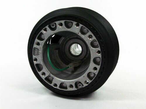 HKB SPORTS ステアリングボス OH-106