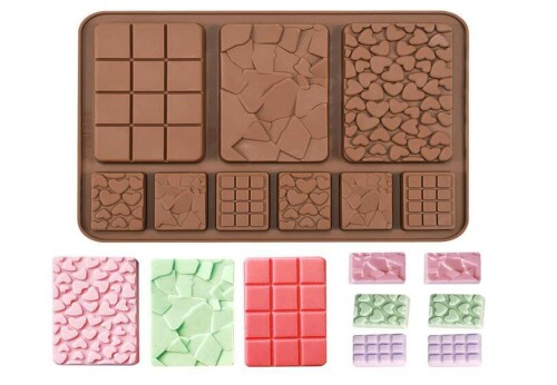 シリコンチョコレート型 DIYベーキングデコレーションケーキビスケットフォンダンシリコン型 【安全】高品質の100%食品グレードのシリコン製。 【広く使われている】ムースケーキ、ゼリー、惣菜、チョコレート、角氷、手作り石鹸などに最適です。お菓子作り好きの方へのプレゼントにも最適です。 【耐熱性】-40〜230[度]の温度で安全です。電子レンジ、冷凍庫、食器洗い機に入れるのに適しています。 【折りたたみ式】シリコンの柔軟性により、鍋を傷つけずに折りたたむことができ、簡単に元の形に戻すことができます。 【お手入れが簡単】シリコントレーはべたつかず、生地タイプが虫歯に引っ掛からず、たとえ汚れてもお湯を使って簡単に掃除できます。食器洗い乾燥機に入れたり、手洗いしたりできます。 -きれいにするために洗う。 商品コード34081908480商品名シリコンチョコレート型 DIYベーキングデコレーションケーキビスケットフォンダンシリコン型型番XSL-8064カラーチョコレートの型※他モールでも併売しているため、タイミングによって在庫切れの可能性がございます。その際は、別途ご連絡させていただきます。※他モールでも併売しているため、タイミングによって在庫切れの可能性がございます。その際は、別途ご連絡させていただきます。